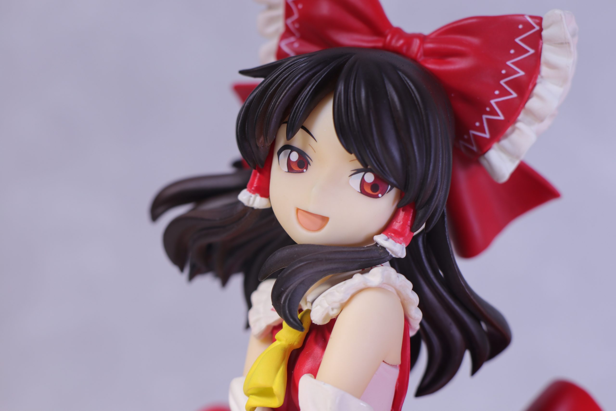 GIFT 東方プロジェクト 博麗霊夢 1/8フィギュア | HobbyFreak